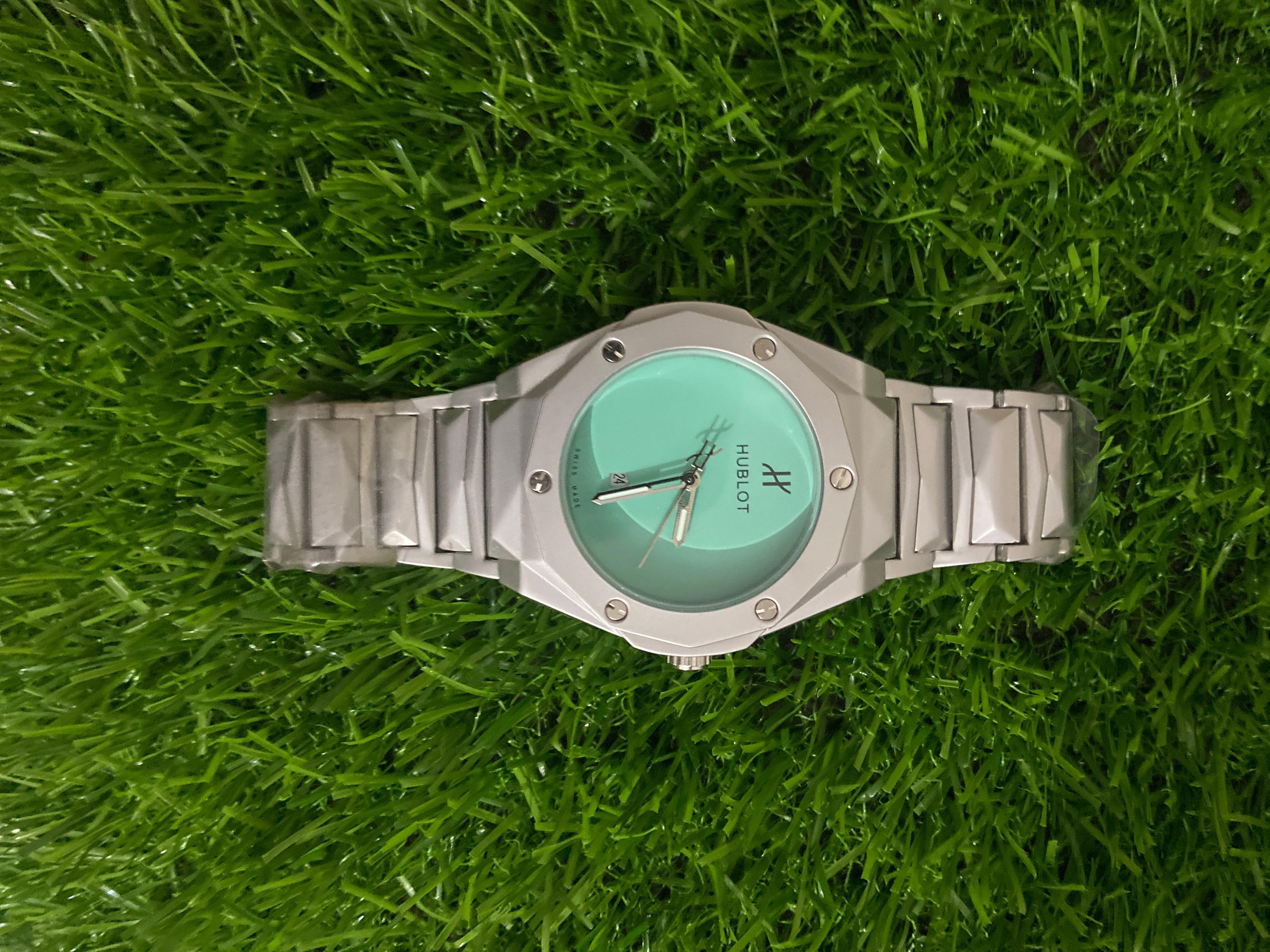 Hublot-Inspired Stainless Steel Wristwatch with Mint Green Dial